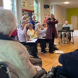 Mountside Residents Revel in Musical Afternoon
