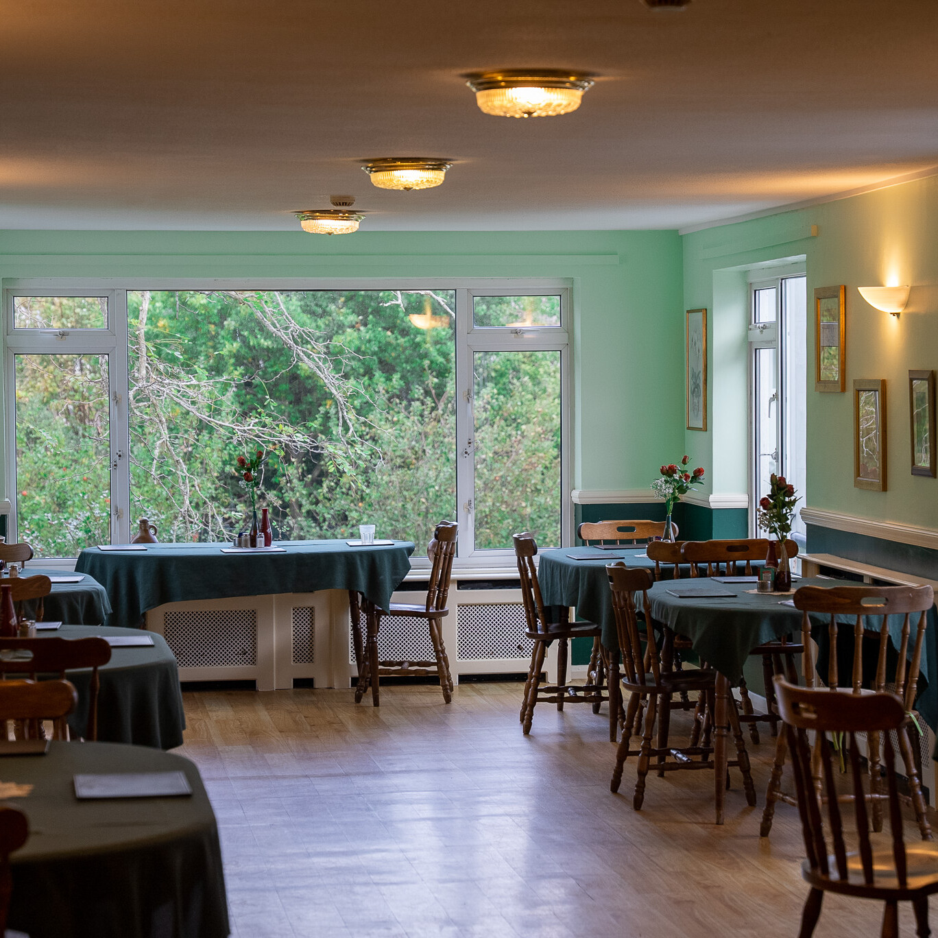 ACI Care | The dining area at Mountside Care Home Hastings, offering a welcoming space for residents to enjoy meals together.